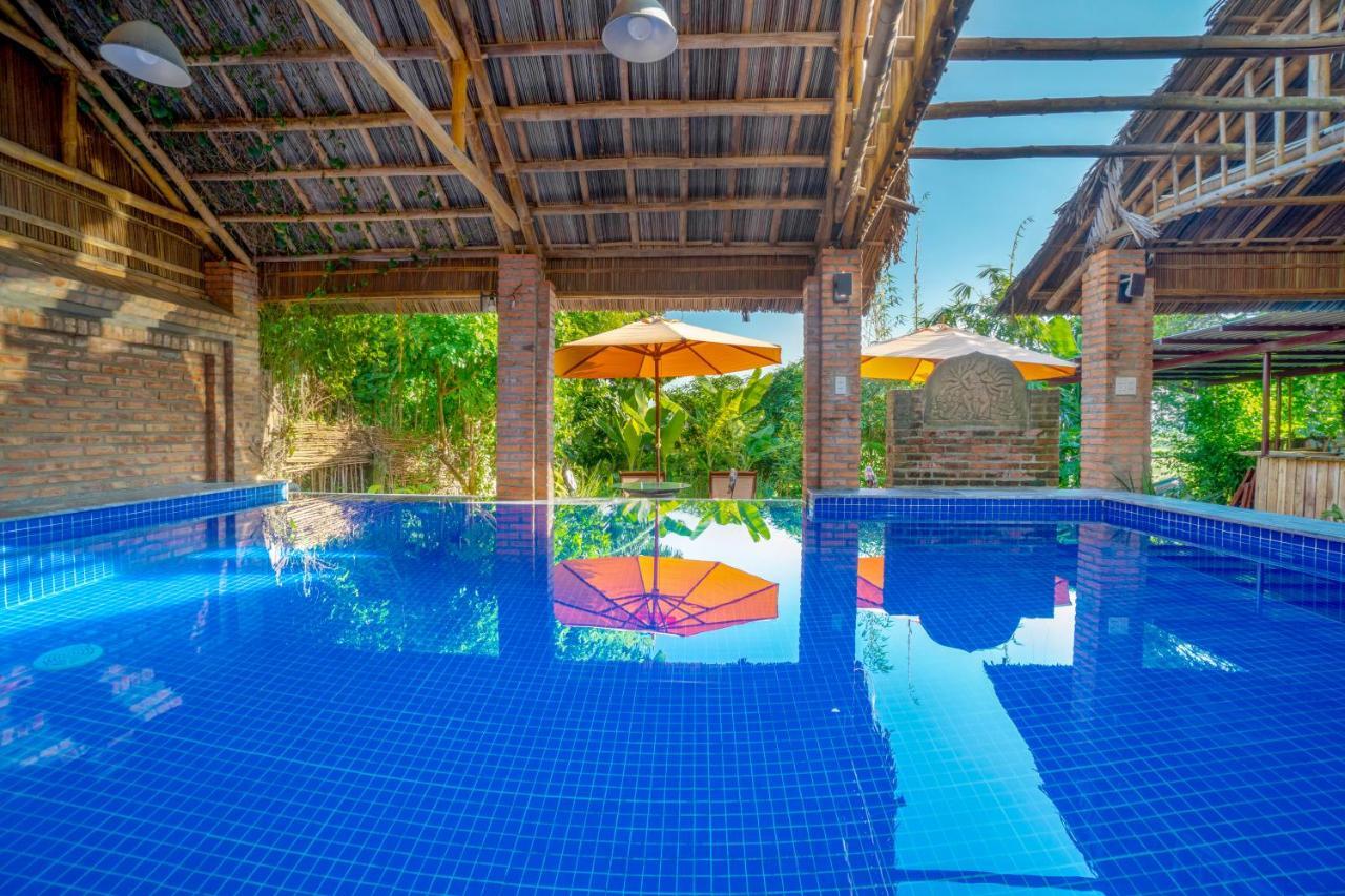 Hotel Calm House